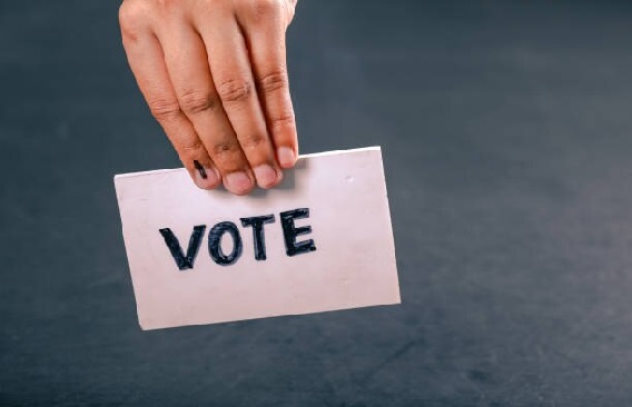 मतदान में सलंग्न अधिकारी 8 नवम्बर तक पोस्टल बैलेट से कर सकते है मतदान