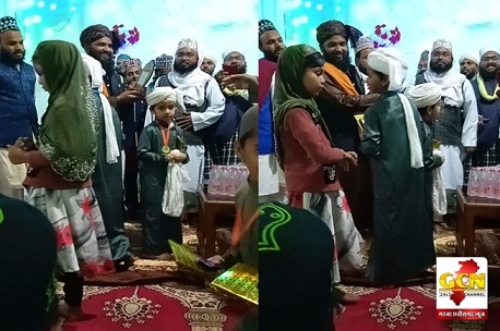 मदरसा हनफिया कादरिया गौसिया में बालक-बालिकाओं के बीच भव्य इनामी प्रतियोगिता आयोजित की गई